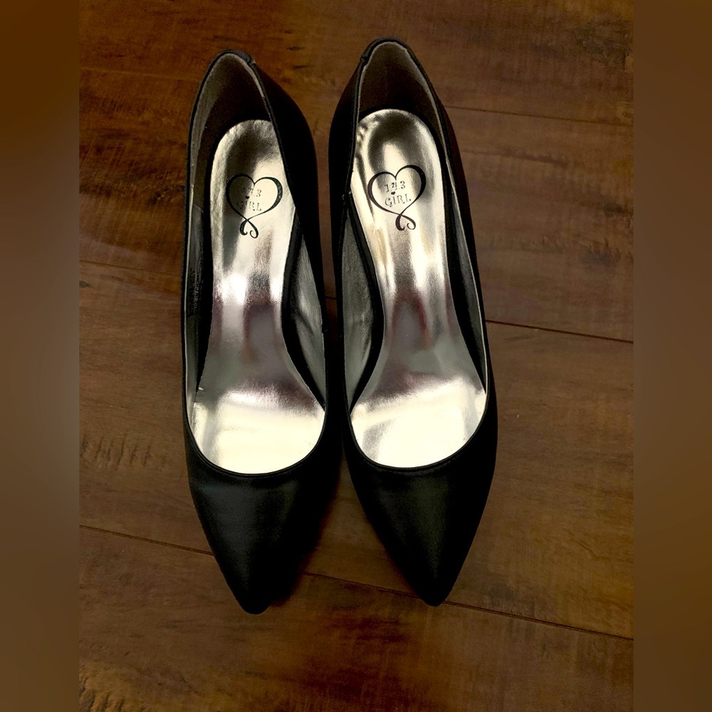 Classy dressy black women heels